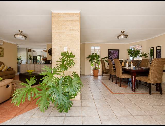 4 BEDROOM HOUSE FOR SALE IN THREE RIVERS EAST